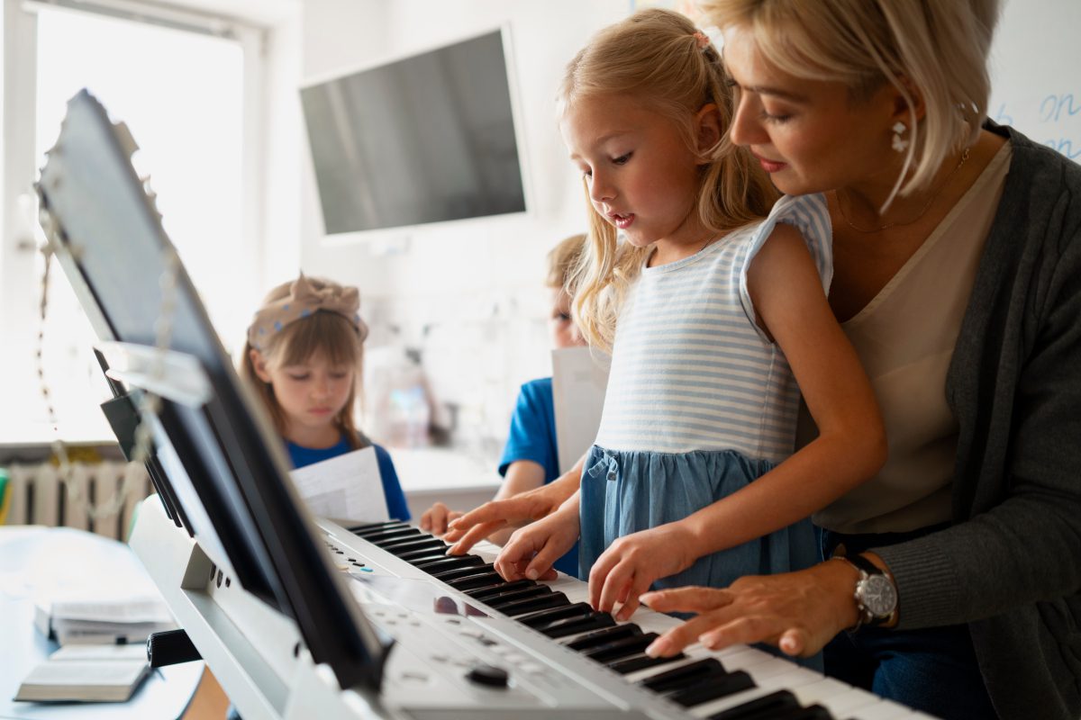 Piano Lessons for Children - American Samaritan
