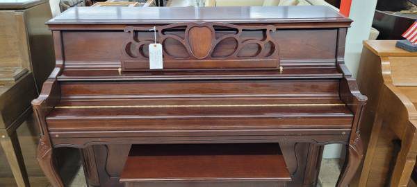 Young Chang Pf-110 Studio Piano - Image 6 Young Chang Pf-110 Studio Piano - Image 6