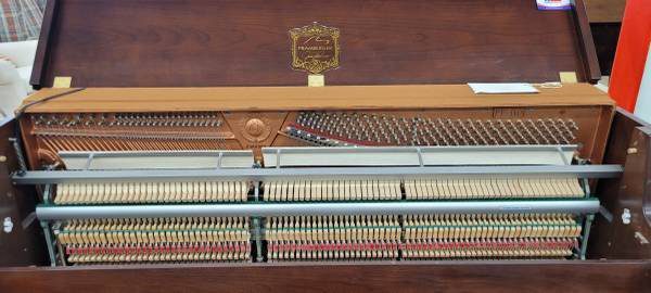 Young Chang Pf-110 Studio Piano - Image 4 Young Chang Pf-110 Studio Piano - Image 4