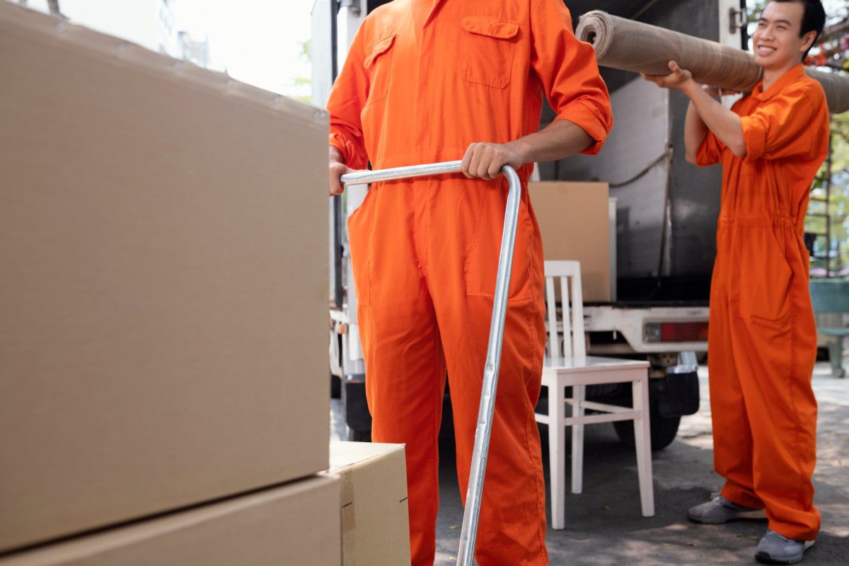 Why Should You Opt for Professional Delivery for your Furniture - American Samaritan