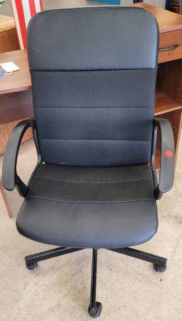 Chairs Chairs Chairs!!! - Image 2 Chairs Chairs Chairs!!! - Image 2