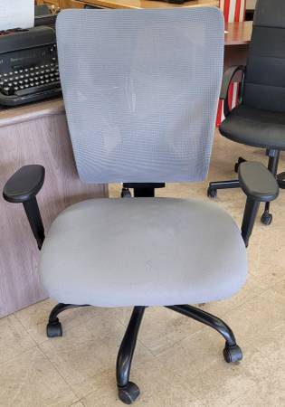 Chairs Chairs Chairs!!! - Image 6 Chairs Chairs Chairs!!! - Image 6