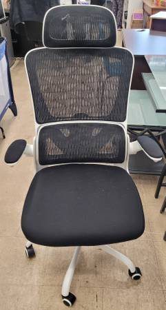 Chairs Chairs Chairs!!! - Image 14 Chairs Chairs Chairs!!! - Image 14