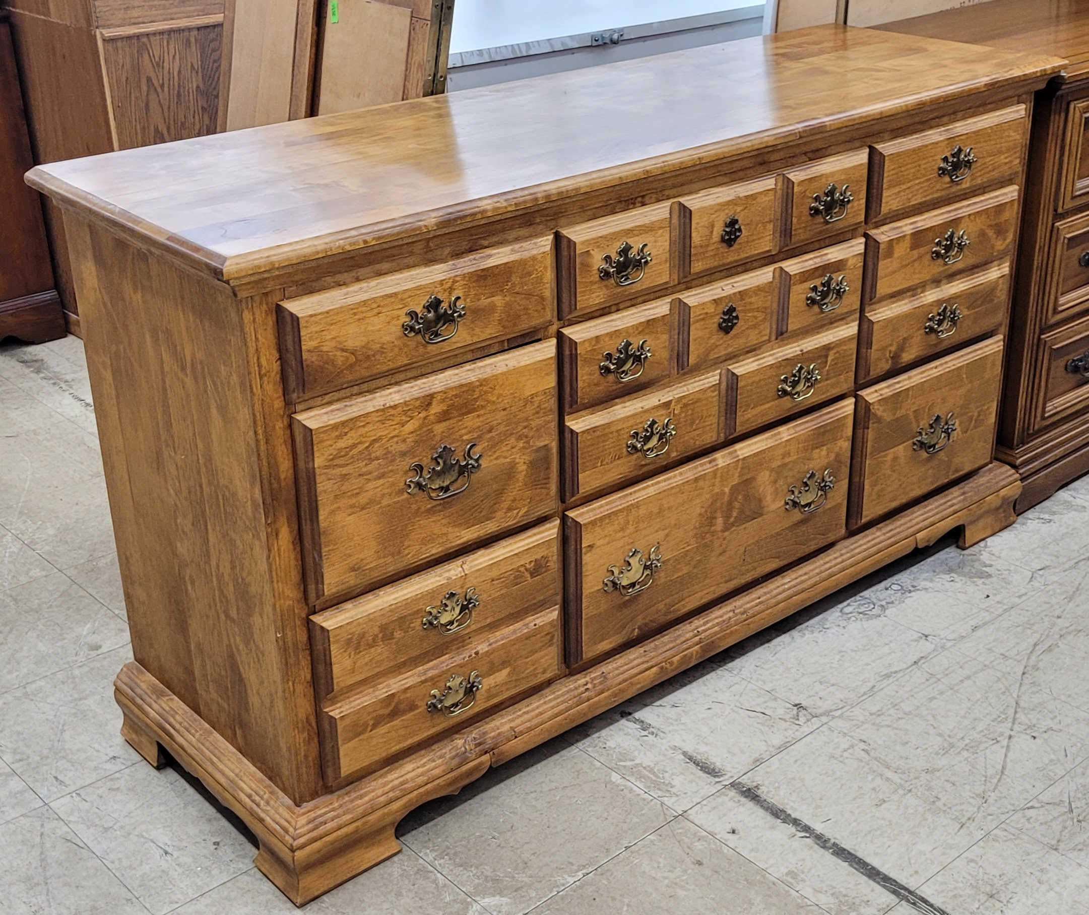 Solid Wood Oak Lowboy Dresser - Image 2 Solid Wood Oak Lowboy Dresser - Image 2