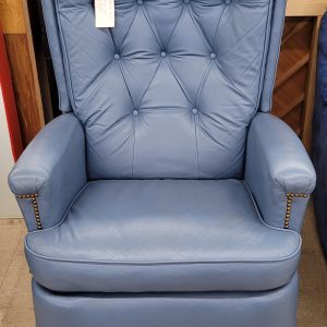 Soooo Comfy Blue Reciner Chair