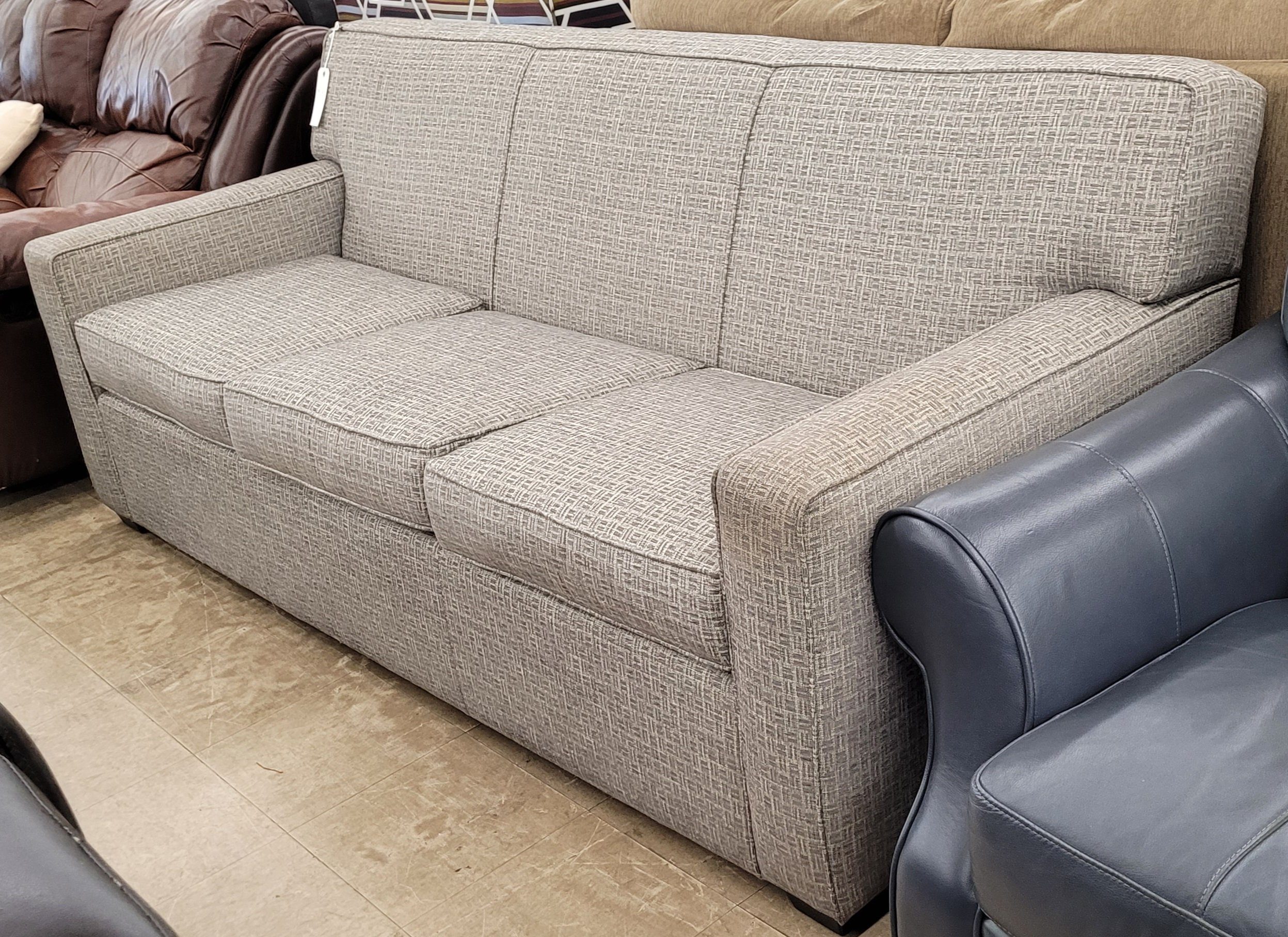 Urban Studio Modern Couch - Image 2 Urban Studio Modern Couch - Image 2