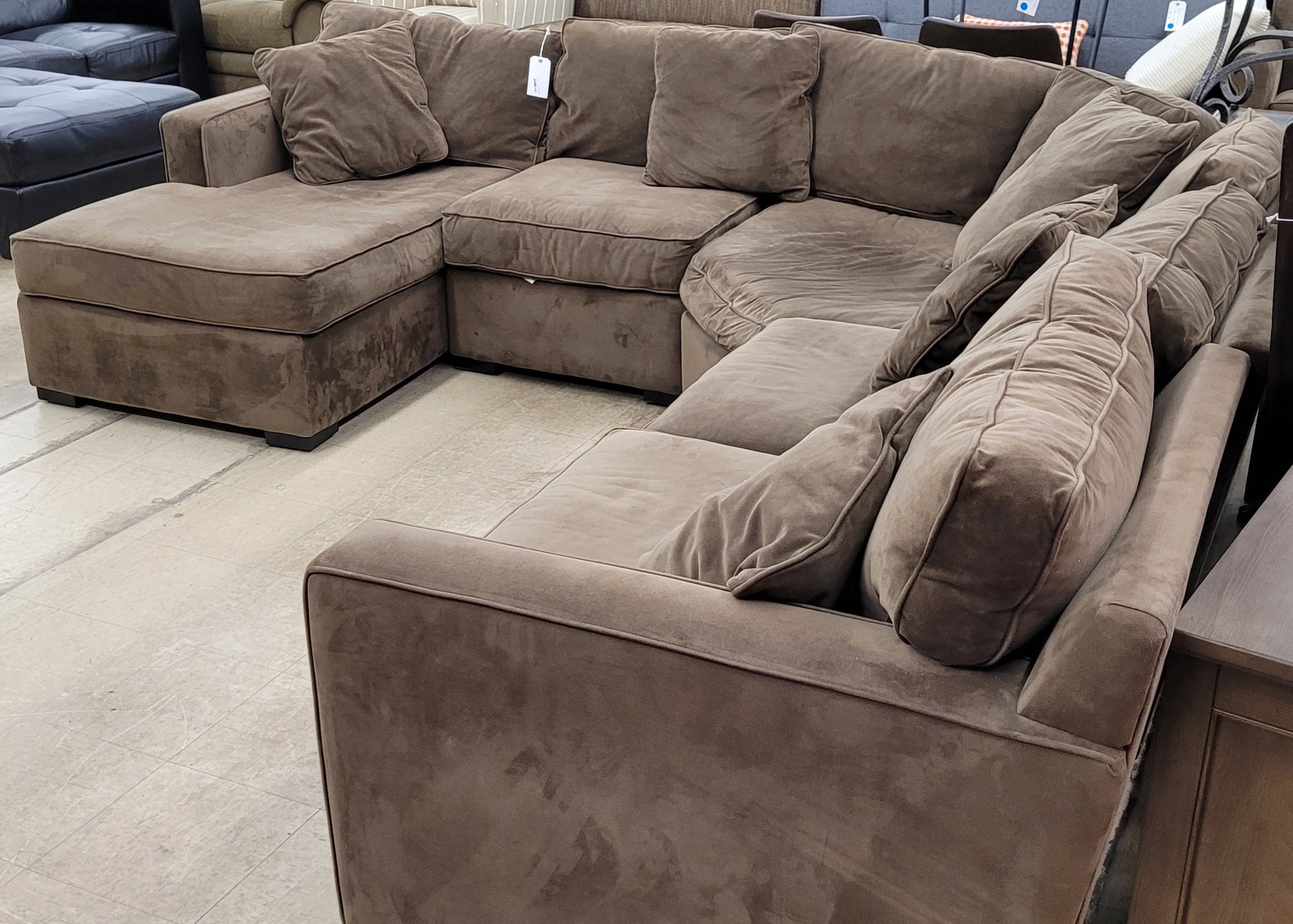 5Pc Sectional Couch W/Chaise Lounge - Image 3 5Pc Sectional Couch W/Chaise Lounge - Image 3