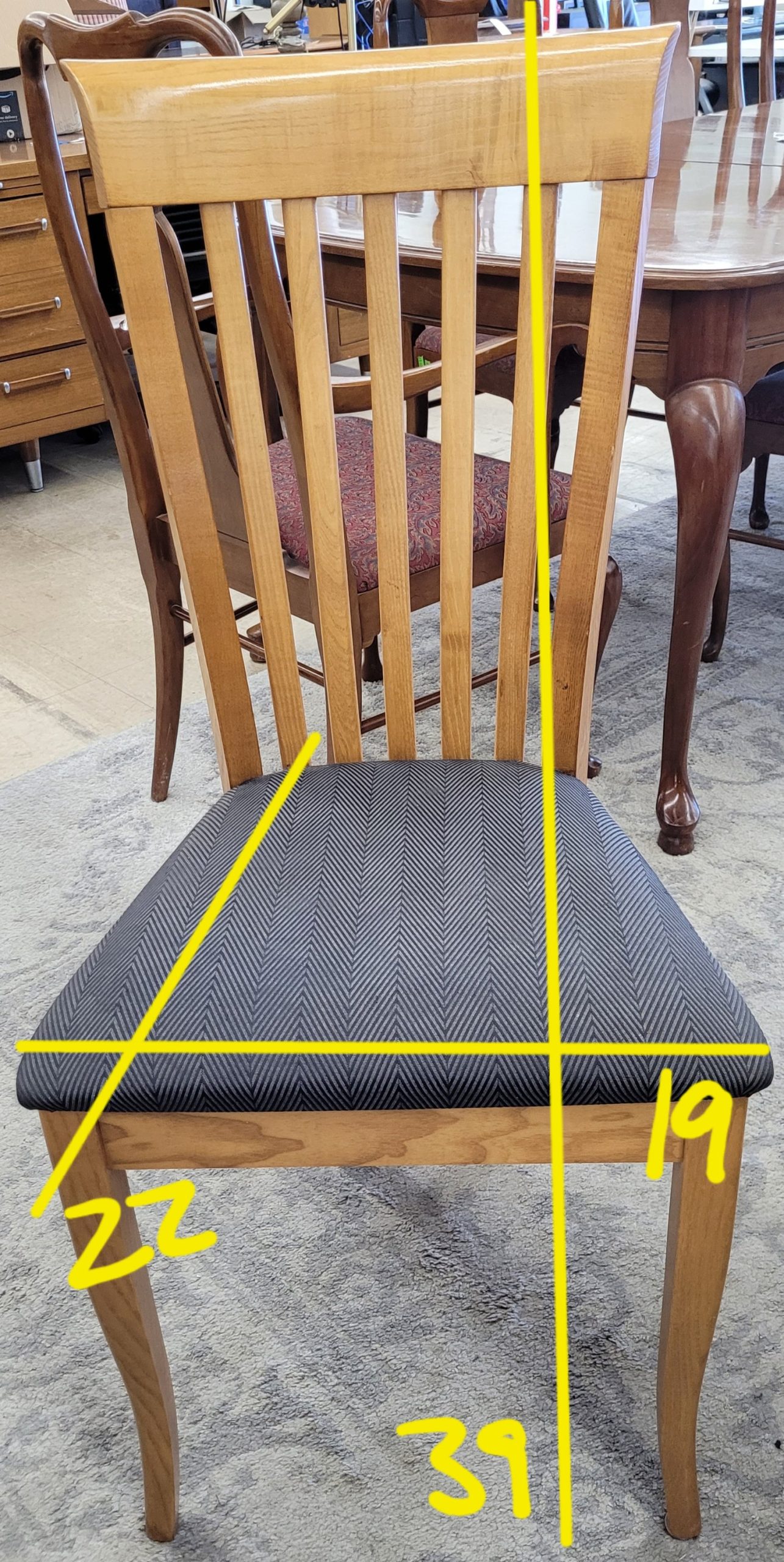 Fabulous Round Dining Table &Amp; 6 Chairs - Image 5 Fabulous Round Dining Table &Amp; 6 Chairs - Image 5